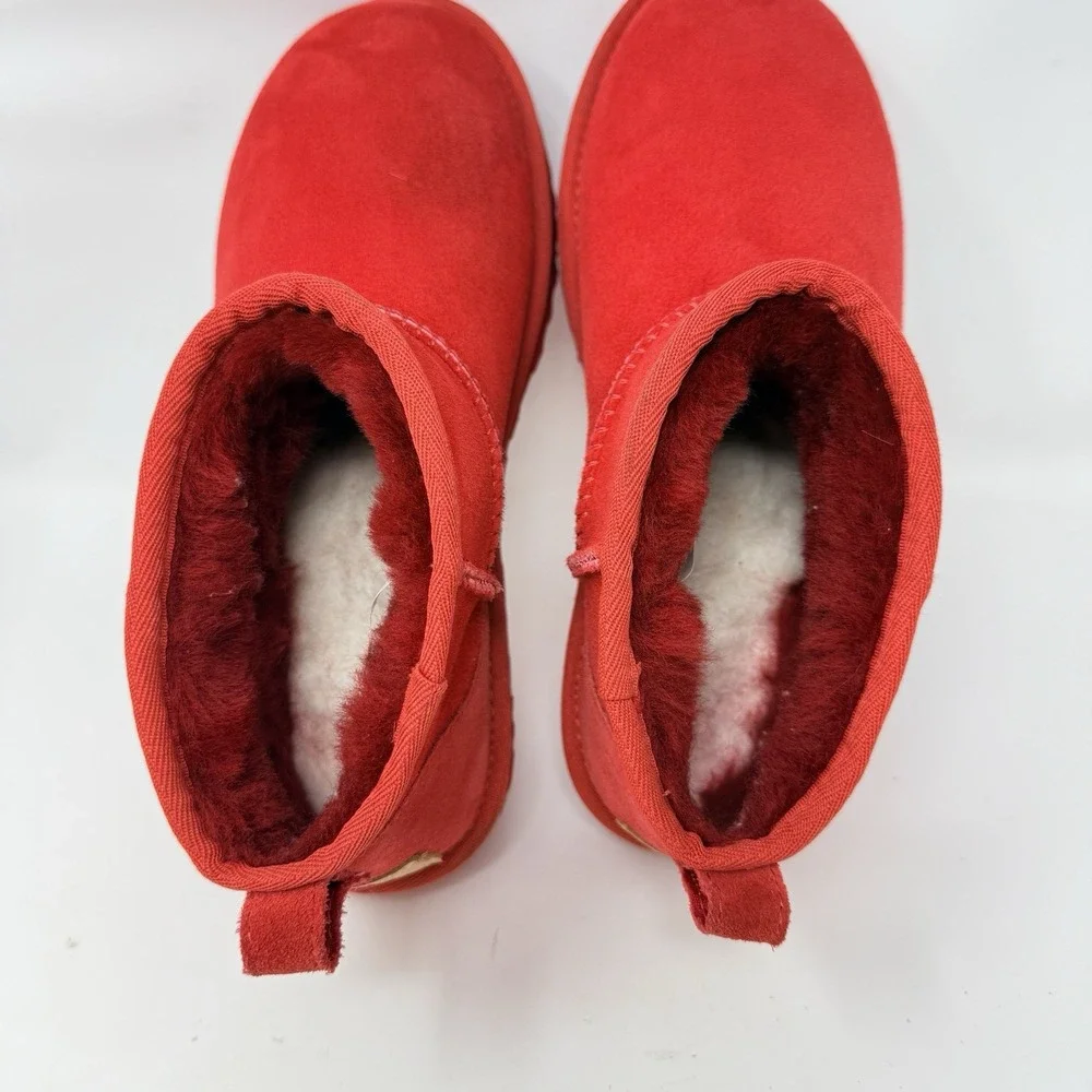 UGG pre owned